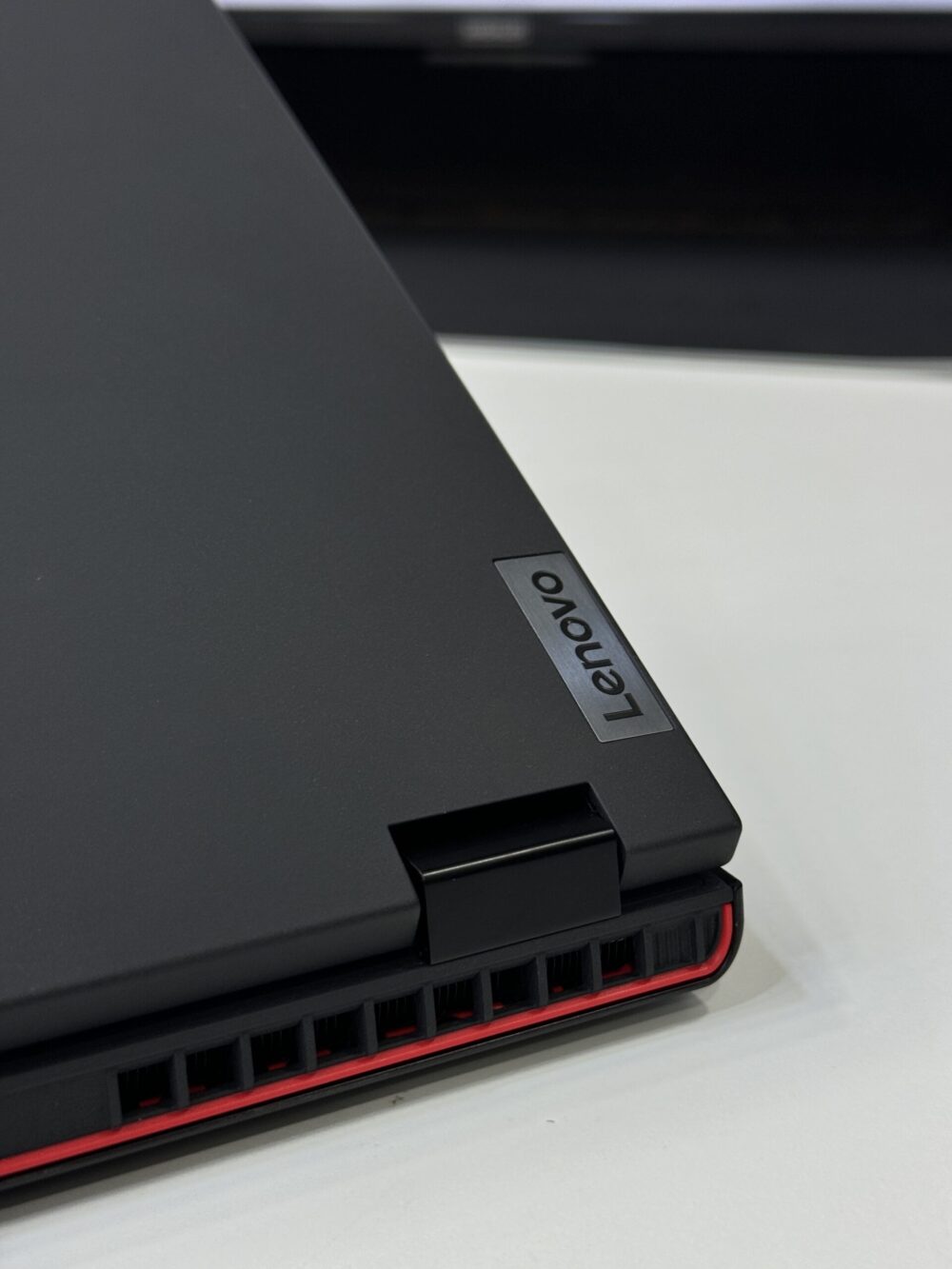 LENOVO P16v RAM 32GB 🤯 GDDR5 – Image 11