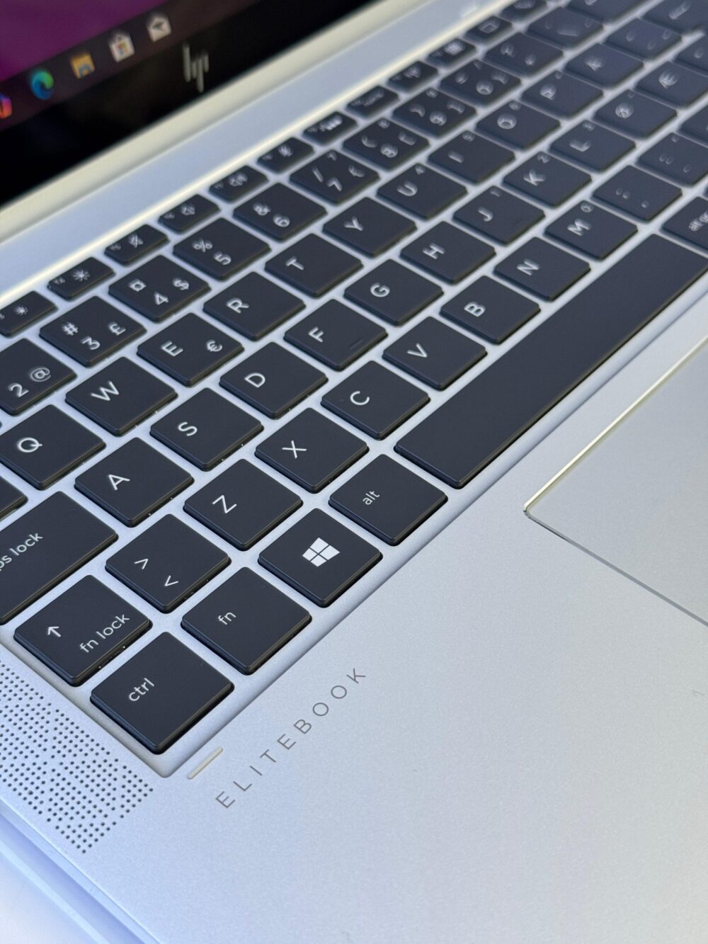 HP Elitebook 360 1030 G3 i5 8GEM – Image 9