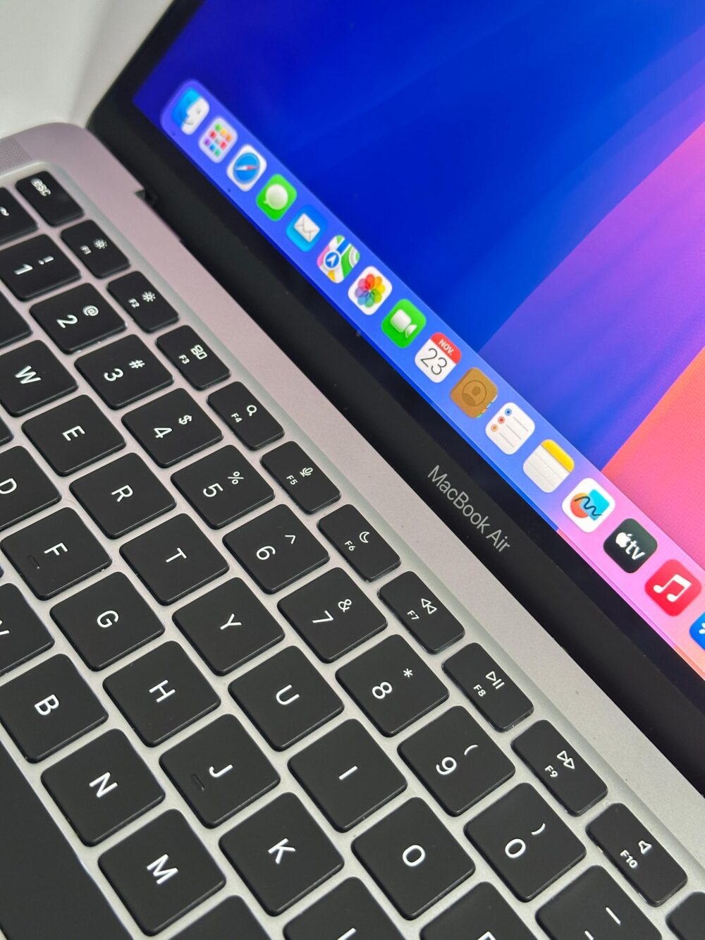 Macbook AIR M1 13inch – Image 3