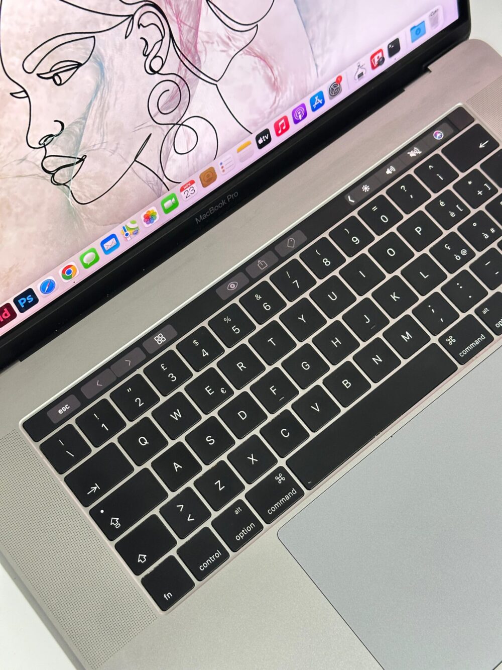 Macbook Pro i7 15inch – Image 5