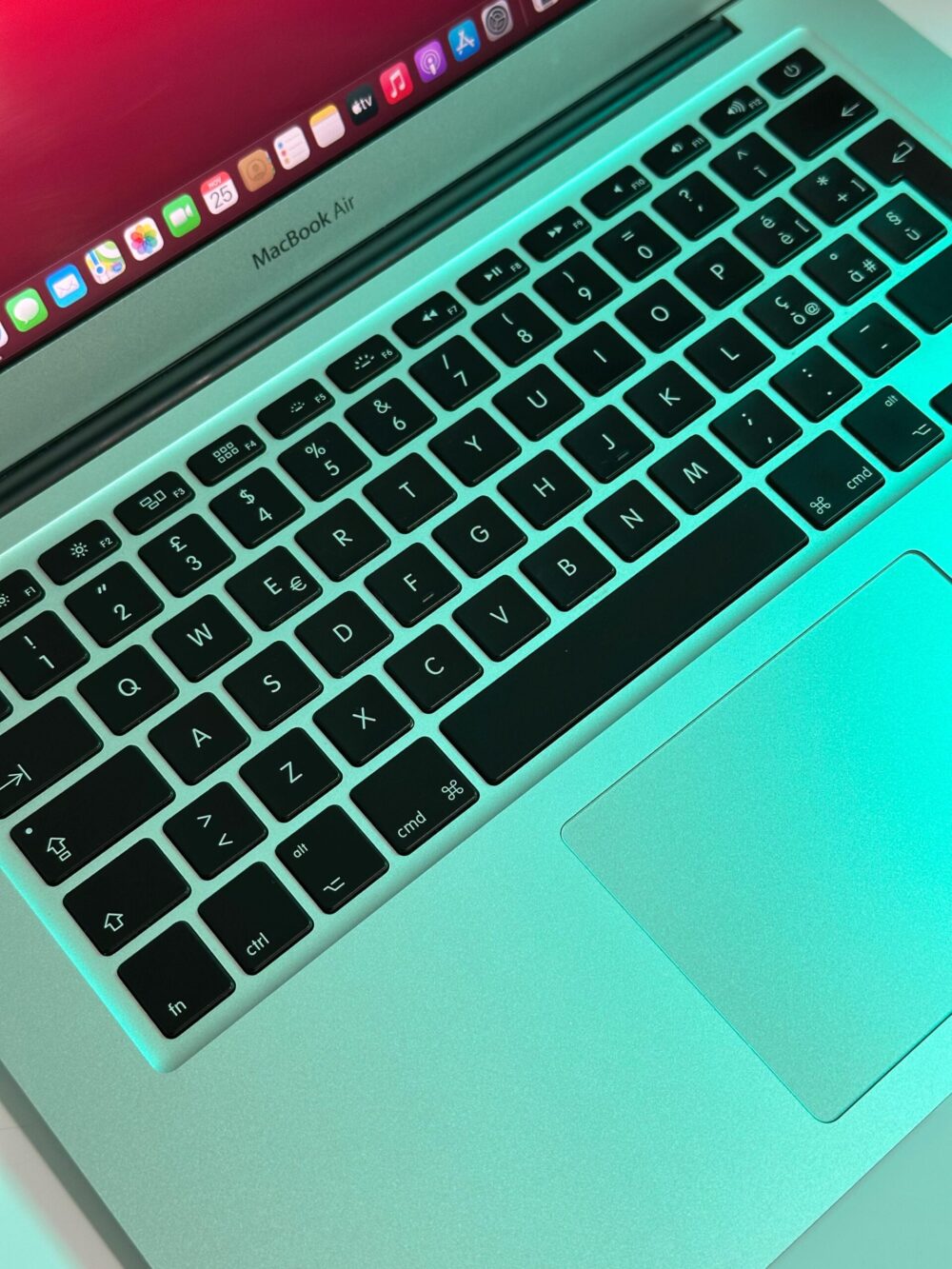 Macbook pro i5 13inch – Image 5