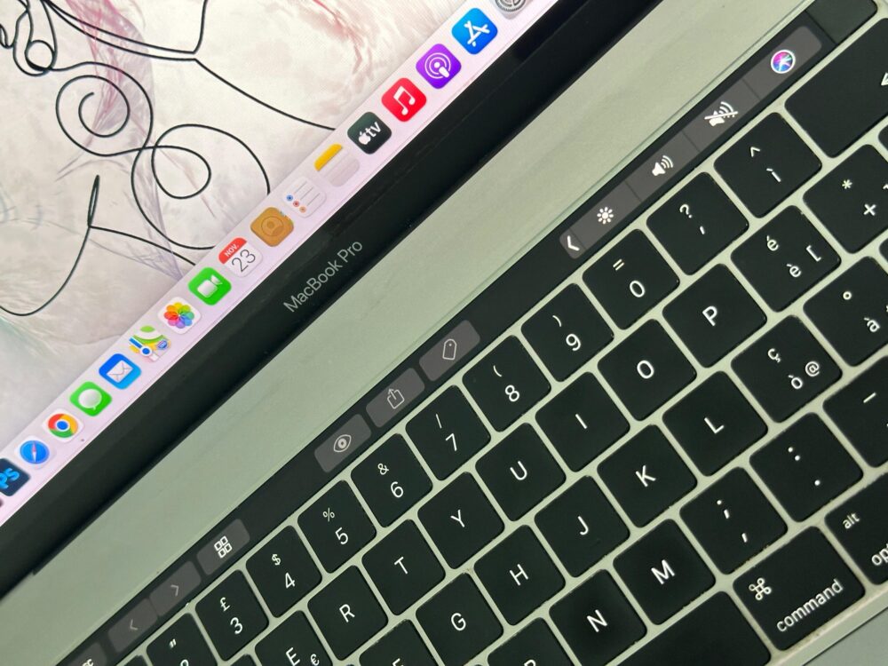 Macbook Pro i7 15inch – Image 11