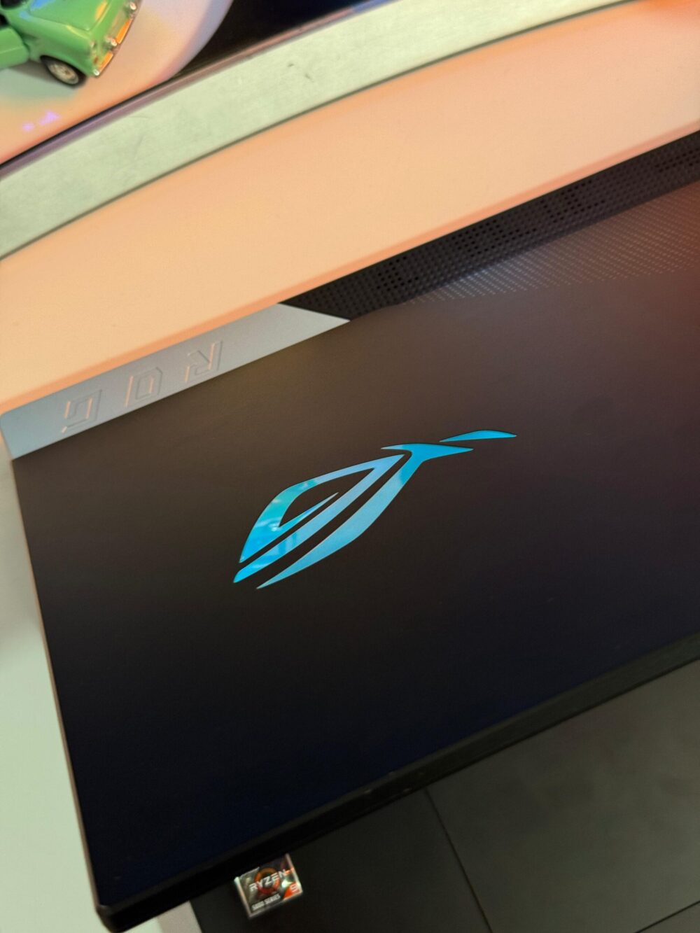 ROG STRIX SCAR G733QR RYZEN 9 – Image 7