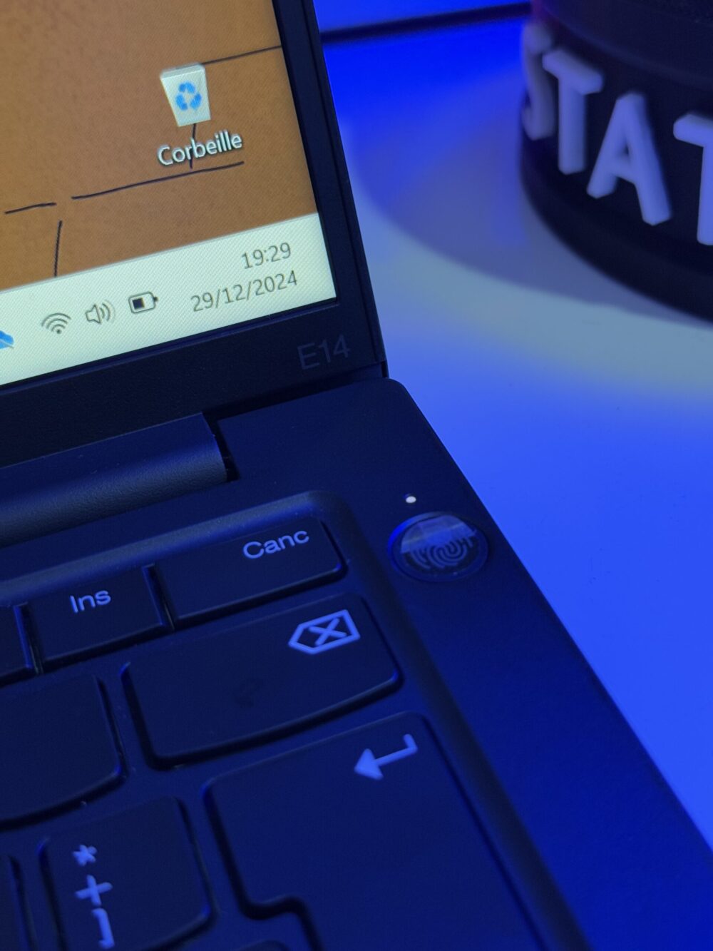 LENOVO X1 x360 i7 13th Gen Intel Corei7-1365U (12CPU – Image 8