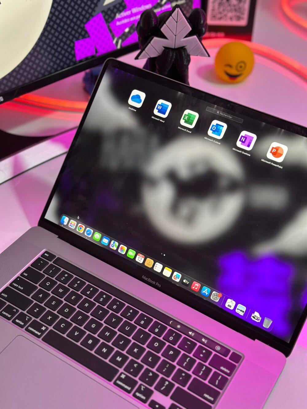 Macbook Pro 16inch 2019 i9 – Image 13
