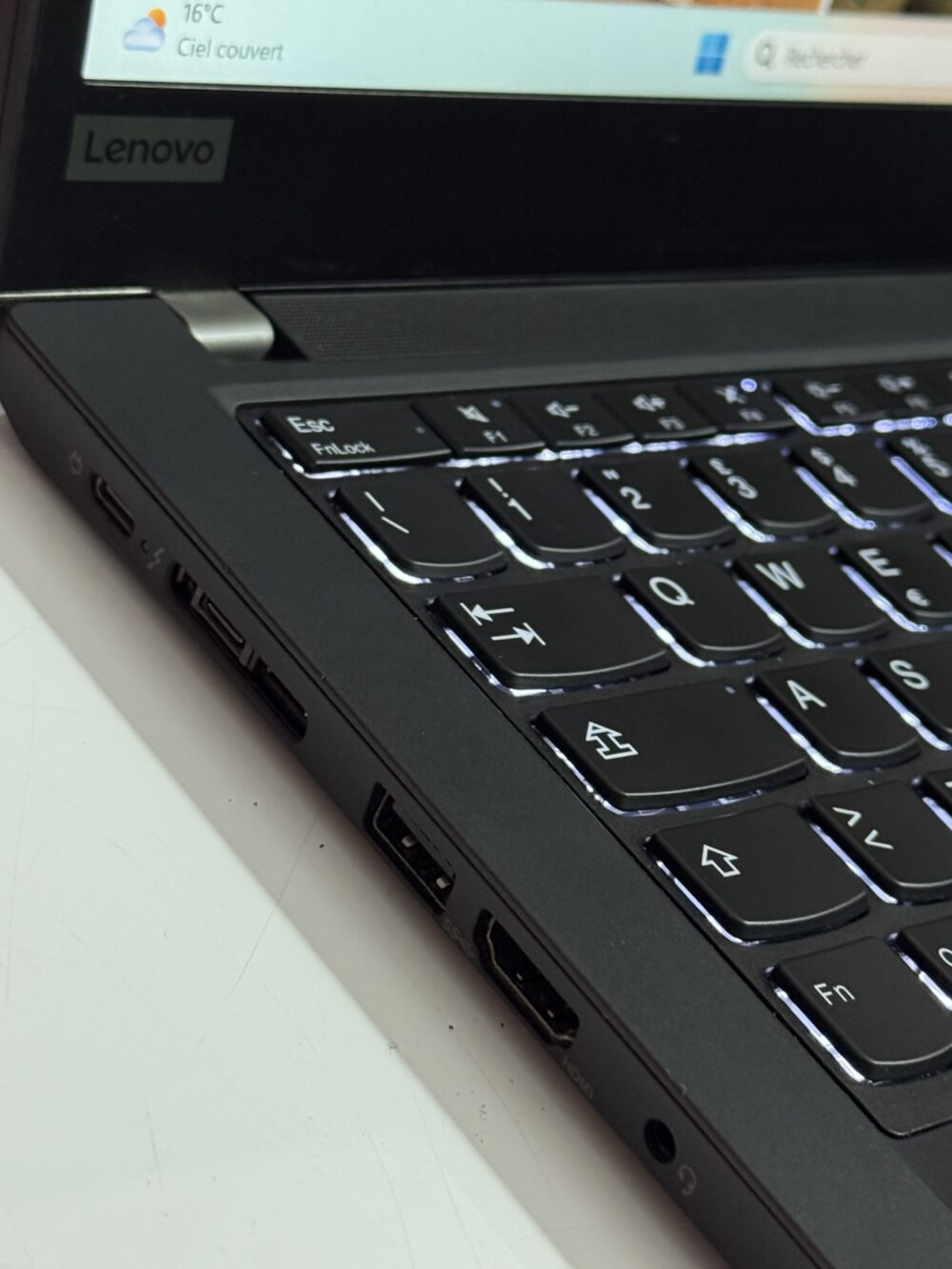 LENOVO T14 intel Coure i5-1135G7 – Image 3