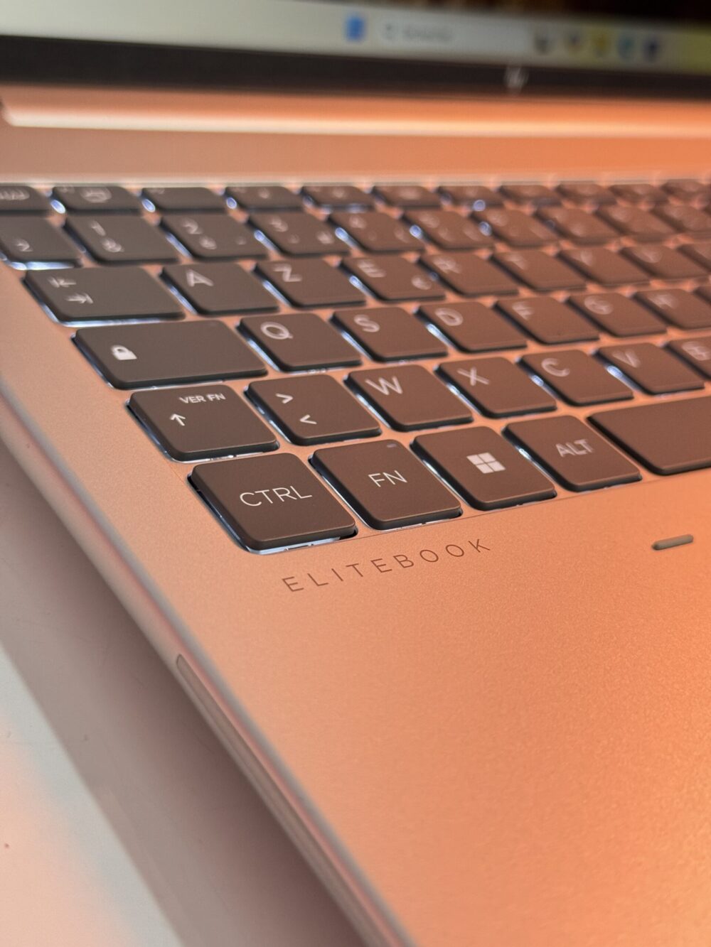 HP ELITEBOOK Ultra 5 135U (14CPUs) – Image 7