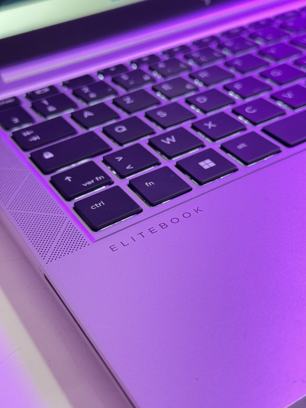 HP ELITEBOOK 830 G8 i5 11GEM – Image 3