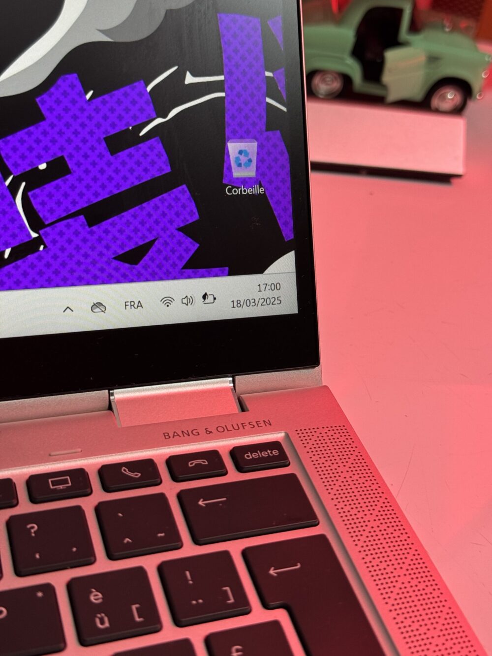 HP ELITBOOK 1040 – Image 6