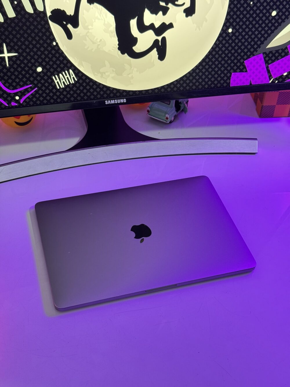 Macbook PRO 13inch Toch Bar – Image 3