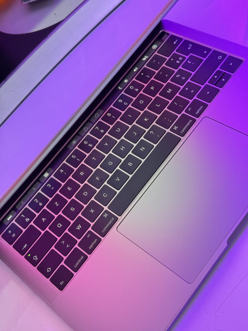 Macbook PRO 13inch Toch Bar – Image 5