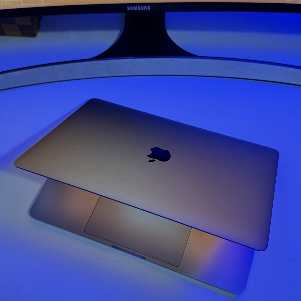 Shop Primary Image Shop Primary Image