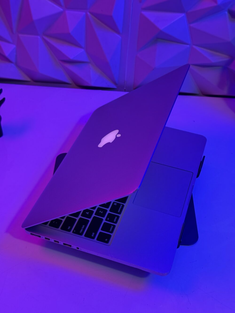 Macbook Pro 13inch 2015 – Image 4