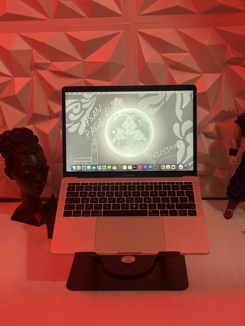 Macbook Pro 13inch Retina 2017 – Image 3