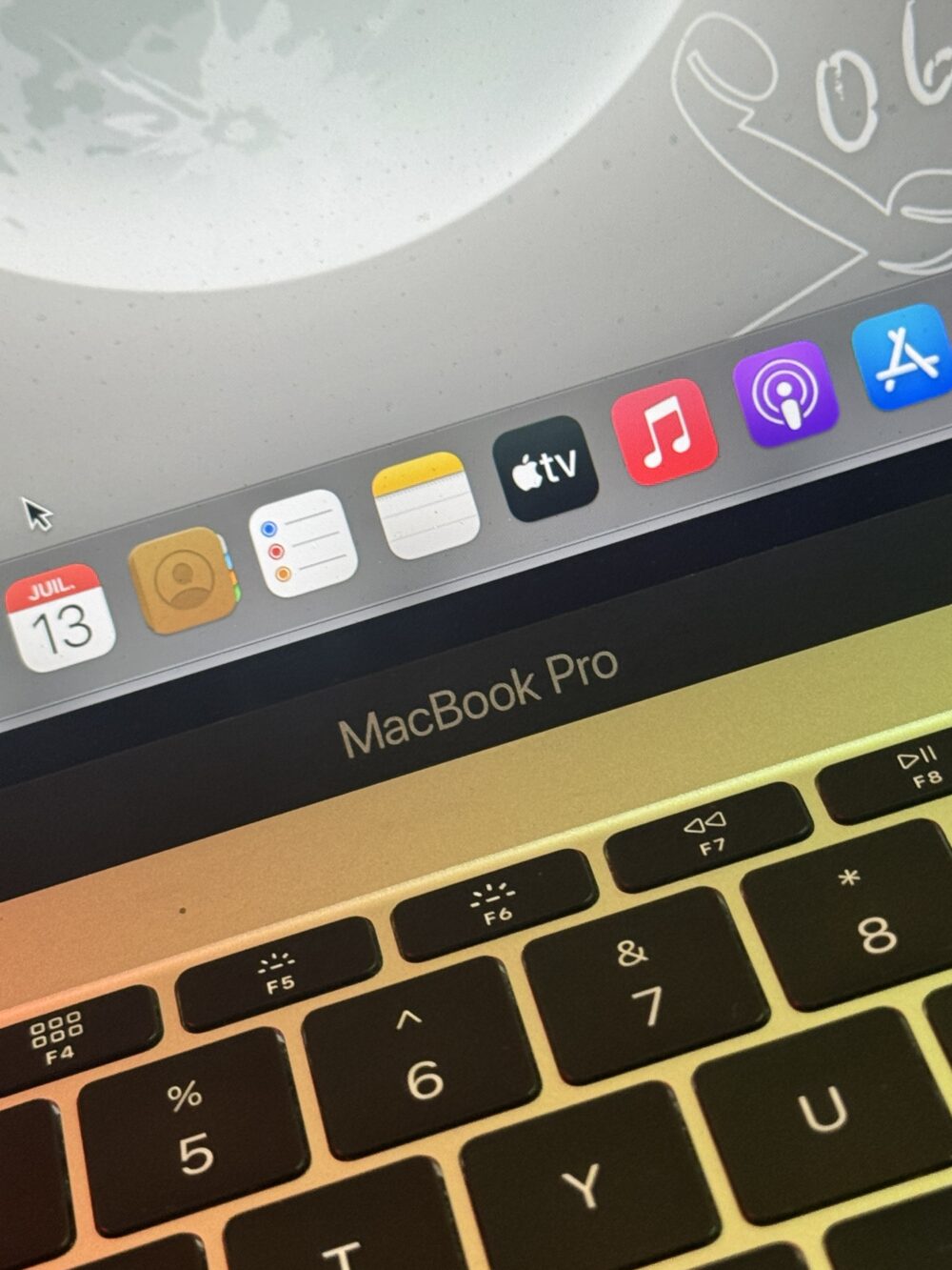 Macbook Pro 13inch Retina 2017 – Image 4