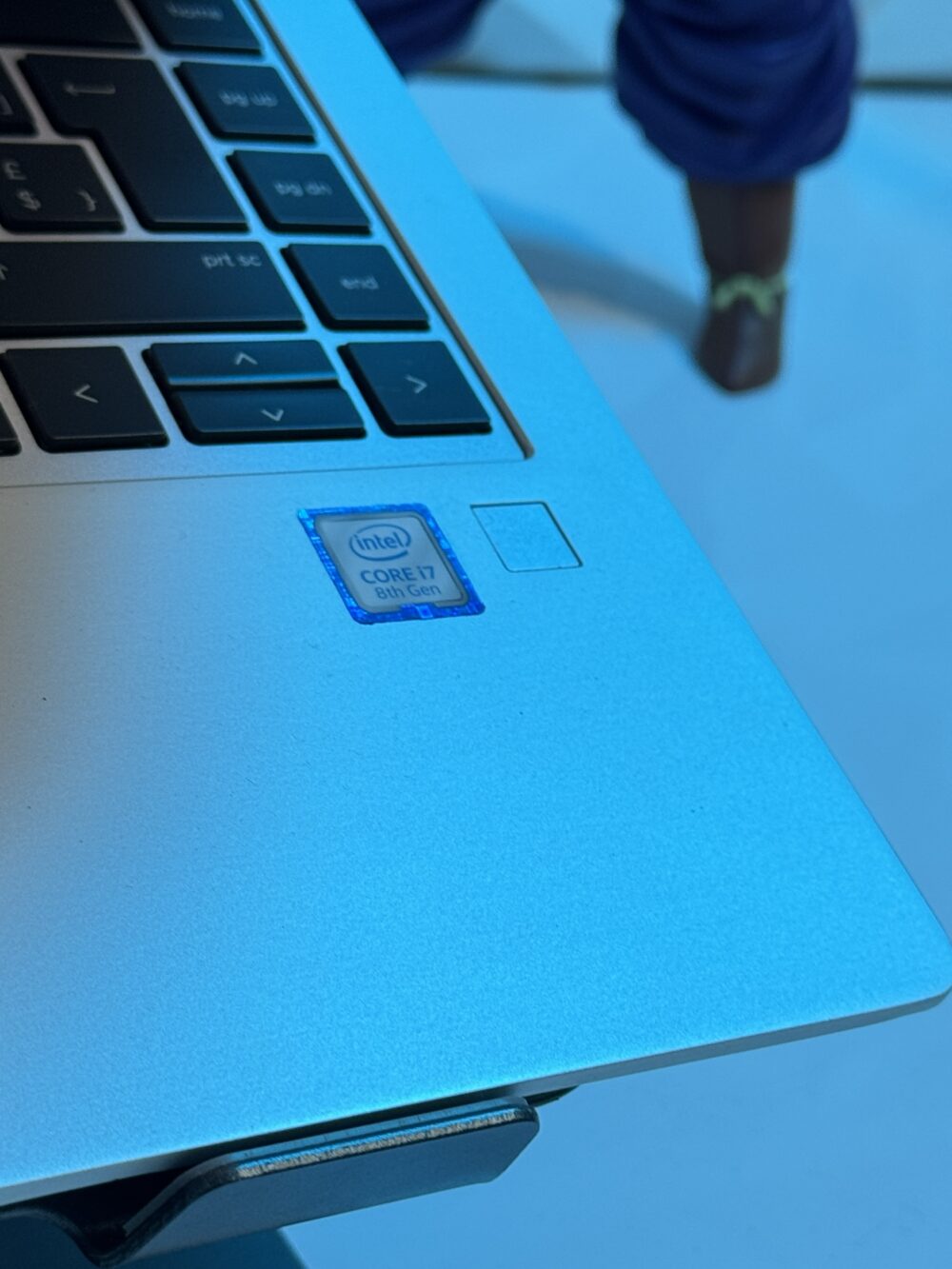 HP ELIETBOOK 840 i7 8GEM 16RAM 256GB SSD – Image 2