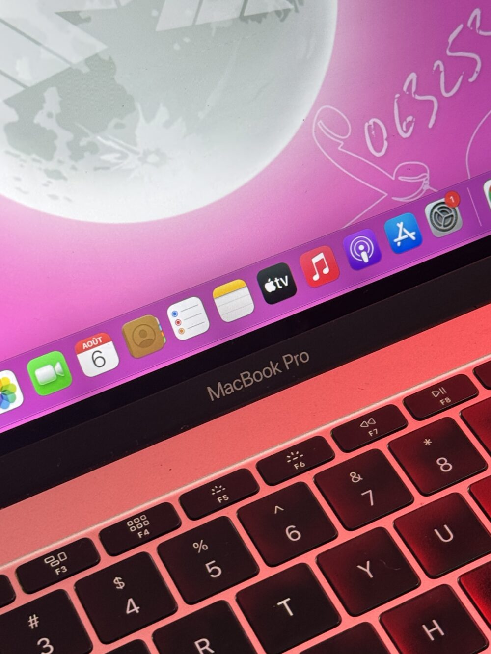 MACBOOK PRO 13Poucse 8RAM 256GB SSD – Image 3