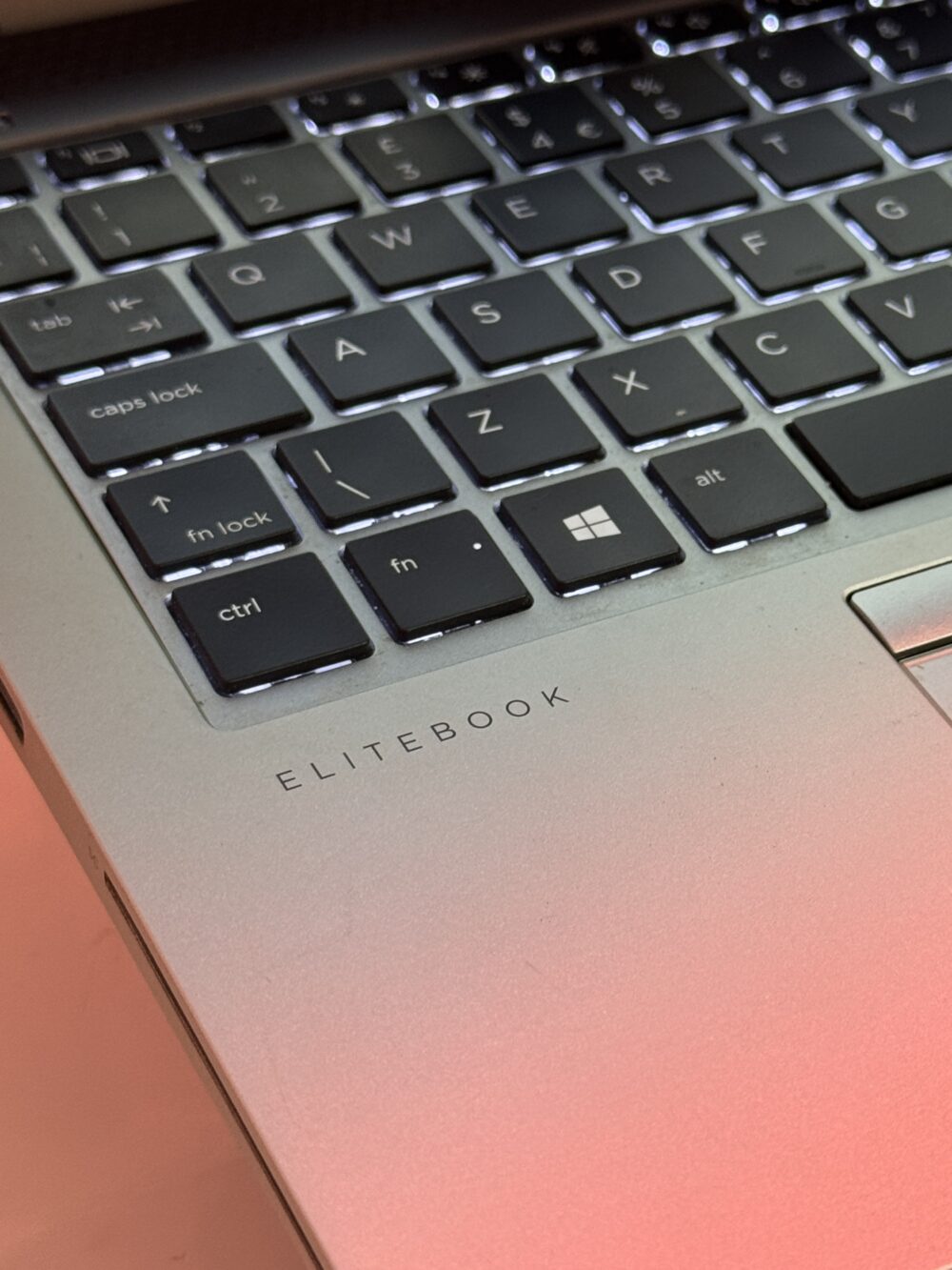 HP ELIETBOOK 840 16RAM i5 8GEM 256Gb – Image 2