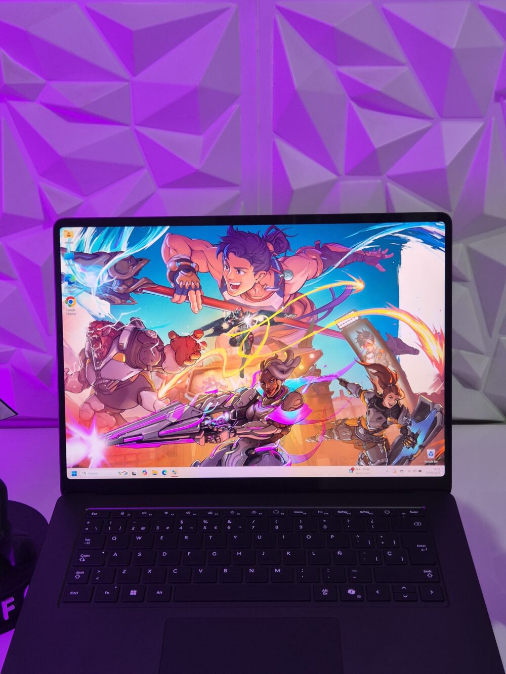 SURFACE i7 Snapdragon 1T SSD NVME 16RAM – Image 2